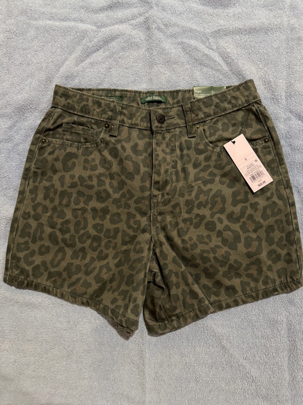 NWT Olive Leopard Print Women's Mid-rise cutoff Shorts, size 2